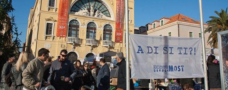 Volontiraj u školi