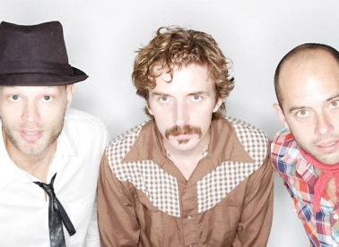 Minus3: WhoMadeWho