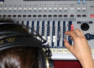 Volontiraj u Zoninoj radio emisiji!